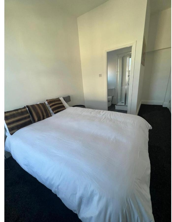 Spacious 2bedroom By Star Apartment Newcastle upon Tyne