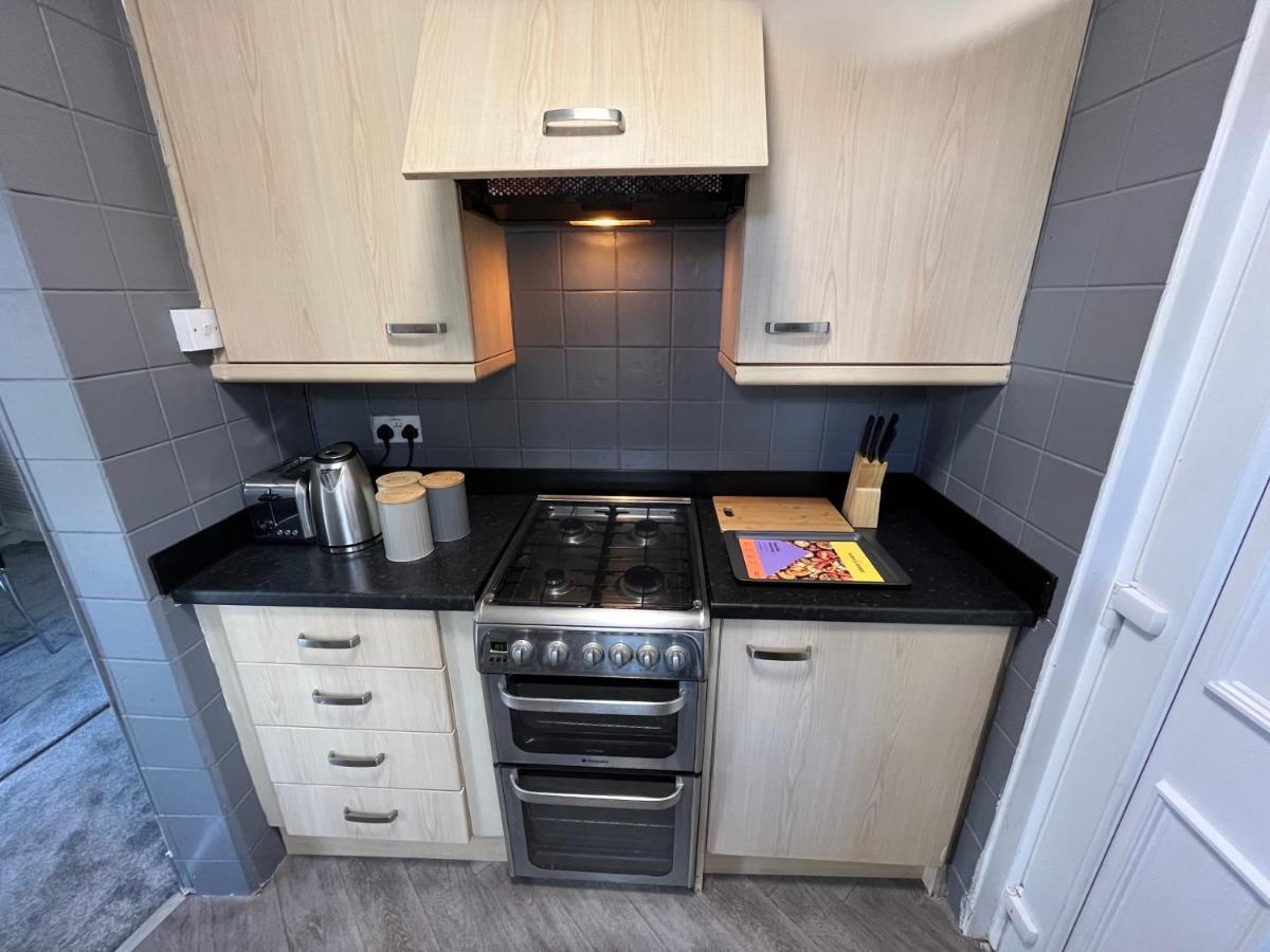 Modern Family Large Garden Free Parking * Newcastle upon Tyne