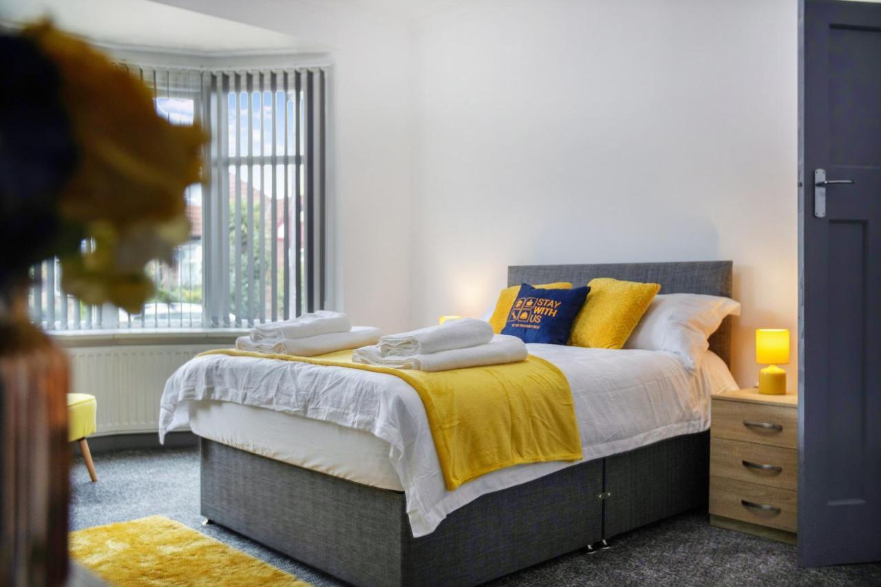Exquisite 3-bedroom, Newly Renovated, Sleeps 6