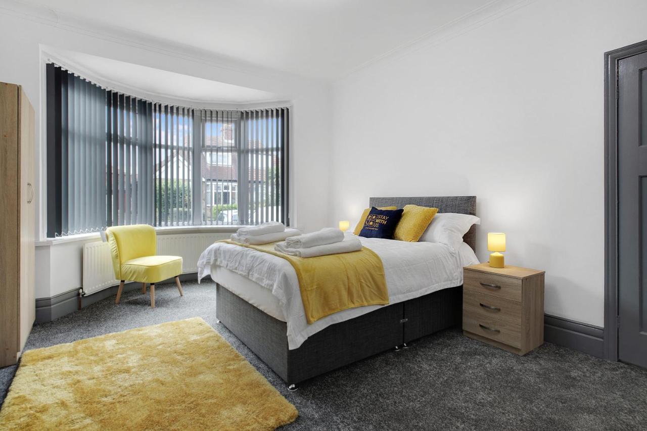 Exquisite 3-bedroom, Newly Renovated, Sleeps 6 * Newcastle upon Tyne