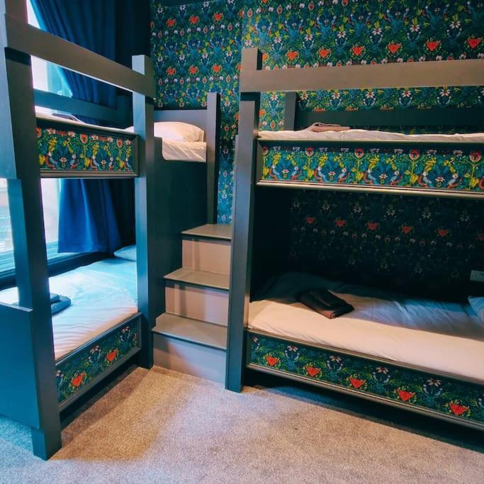 The Queen Street Bunkhouse *