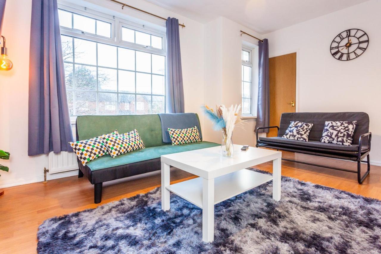 New Large 2 Bed Entire Near With Free Parking Apartment Newcastle upon Tyne