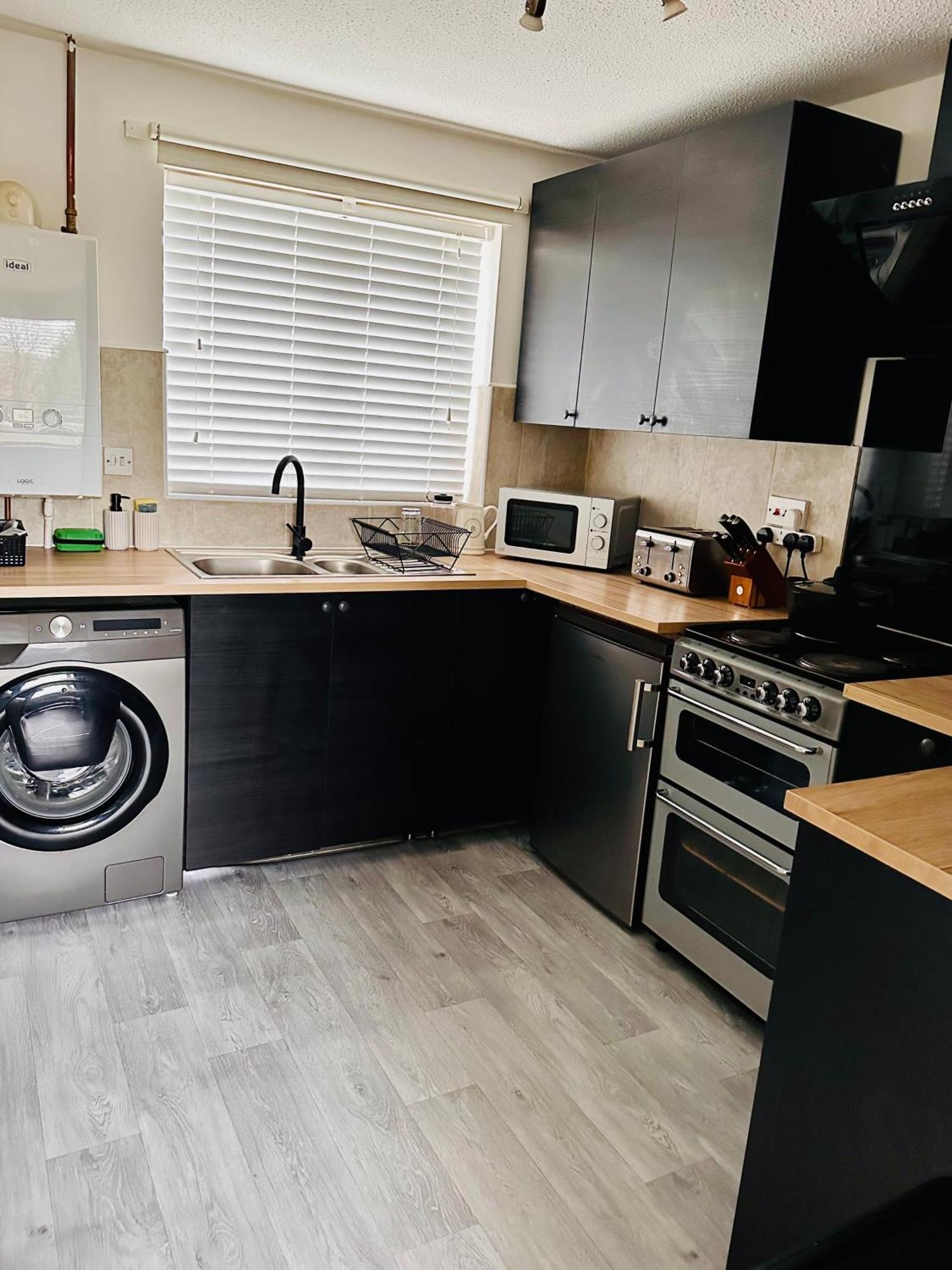 Apartment *newcastle City* Modern Flat With Free Parking *