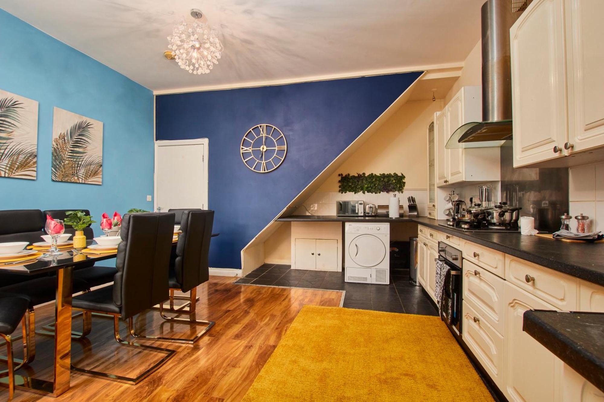 Apartment 30 Percent Off - Lovely 4 Bed In Newcastle upon Tyne