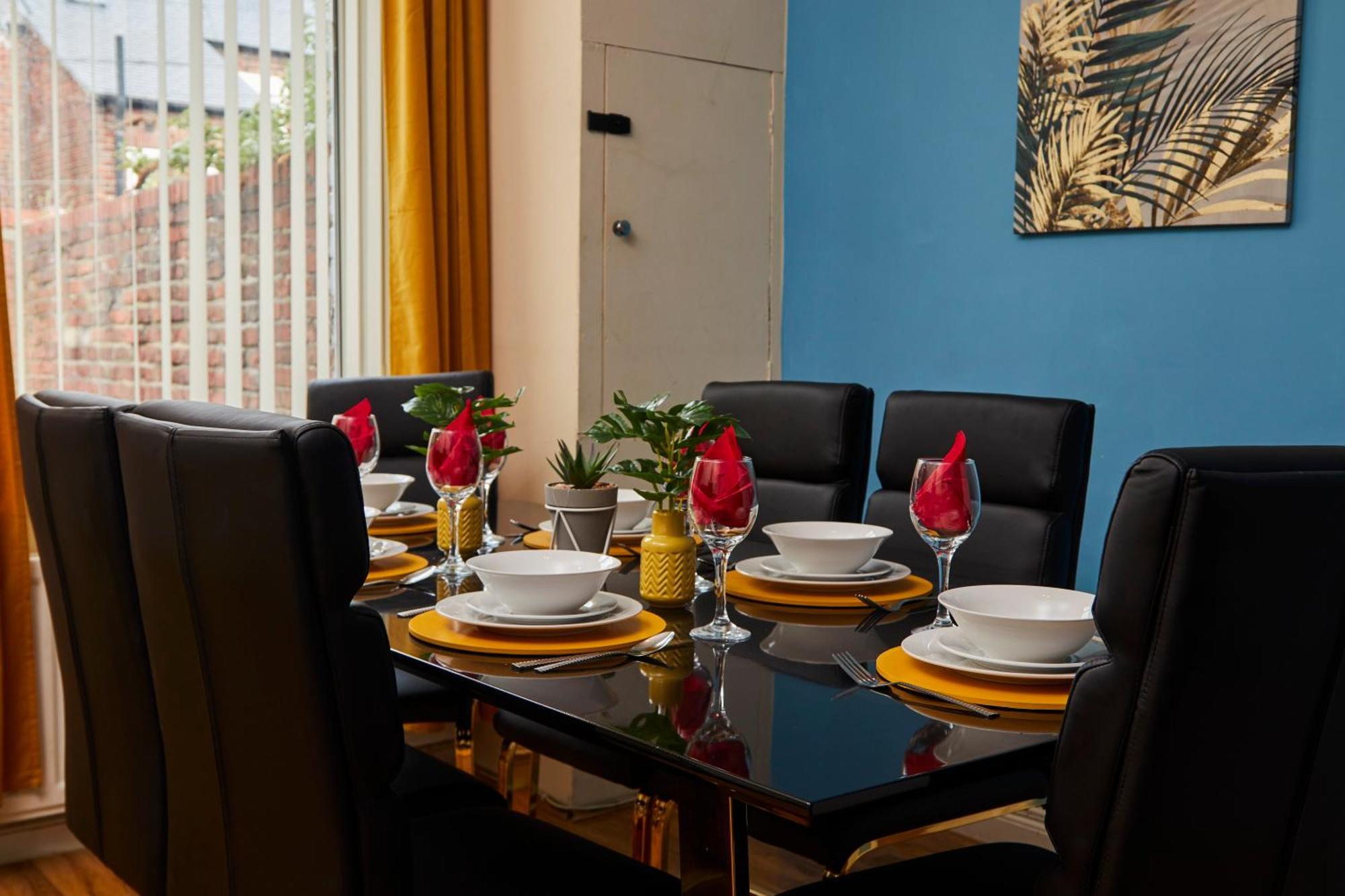 30 Percent Off - Lovely 4 Bed In Newcastle upon Tyne