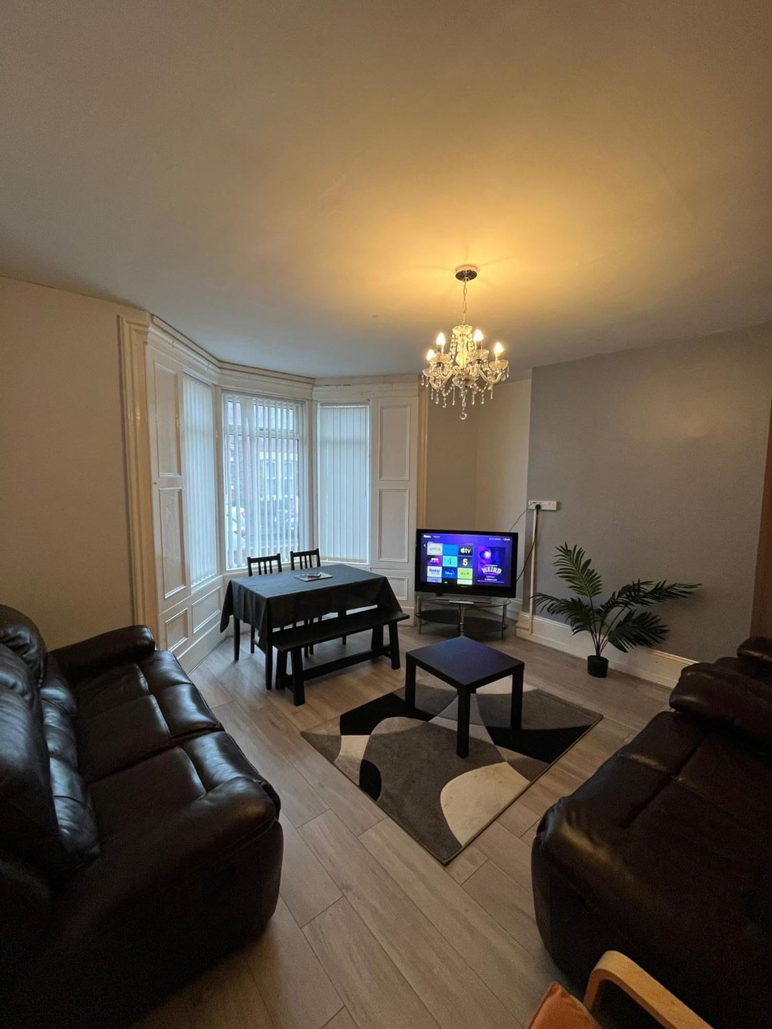 Arthurs Hill Newcastle, Free Parking Fully Equipped Kitchen 4 Bedrooms, Near Centre * Newcastle upon Tyne