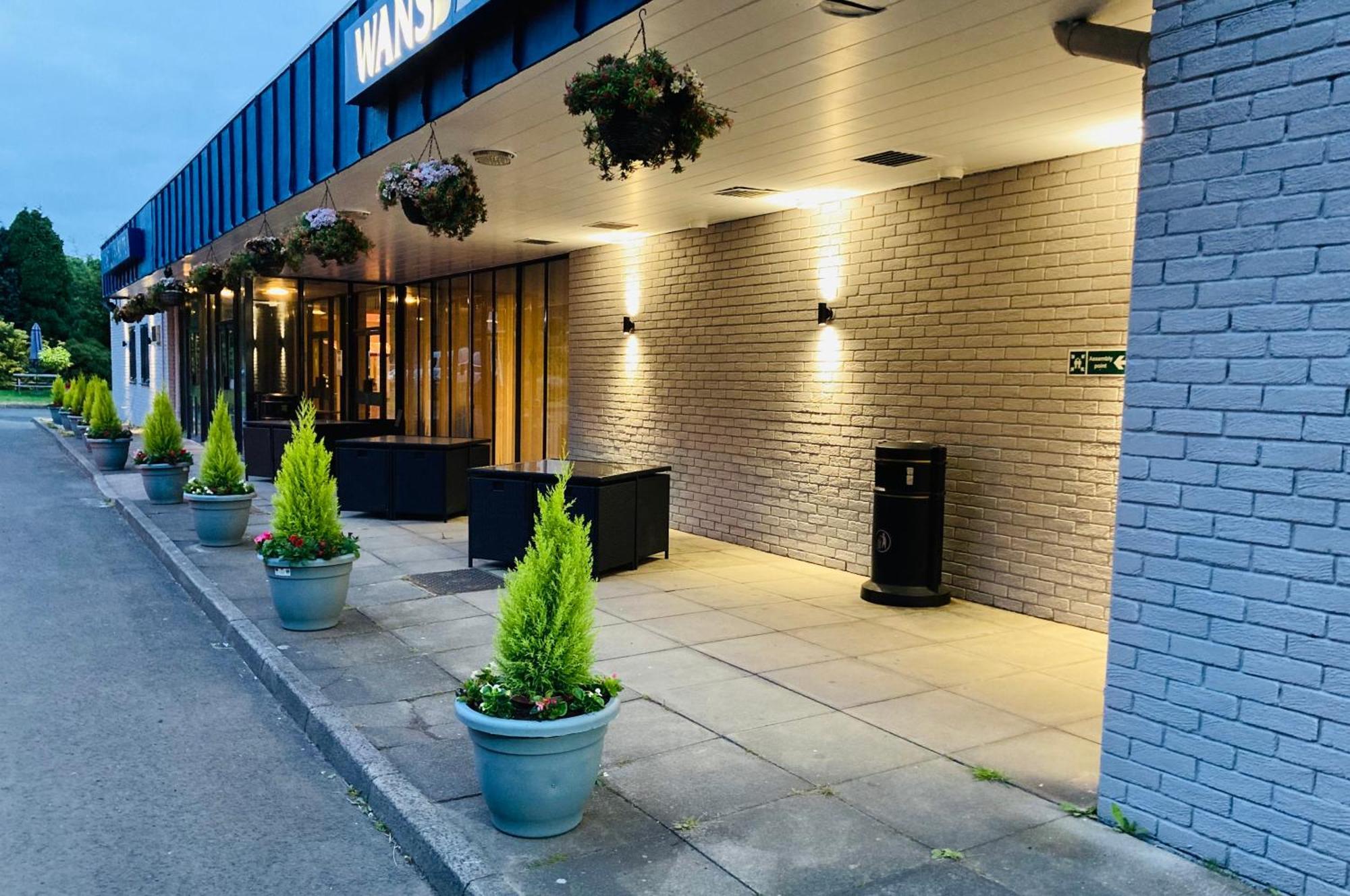 Hotel Britannia Airport 3*