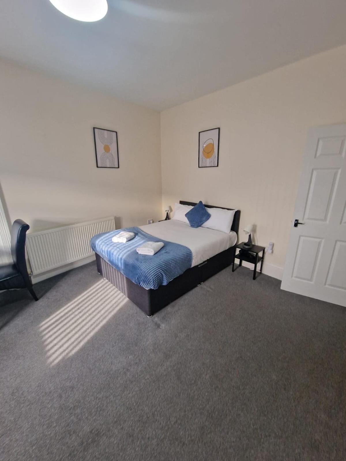 Laluna One Bedroom Apartment