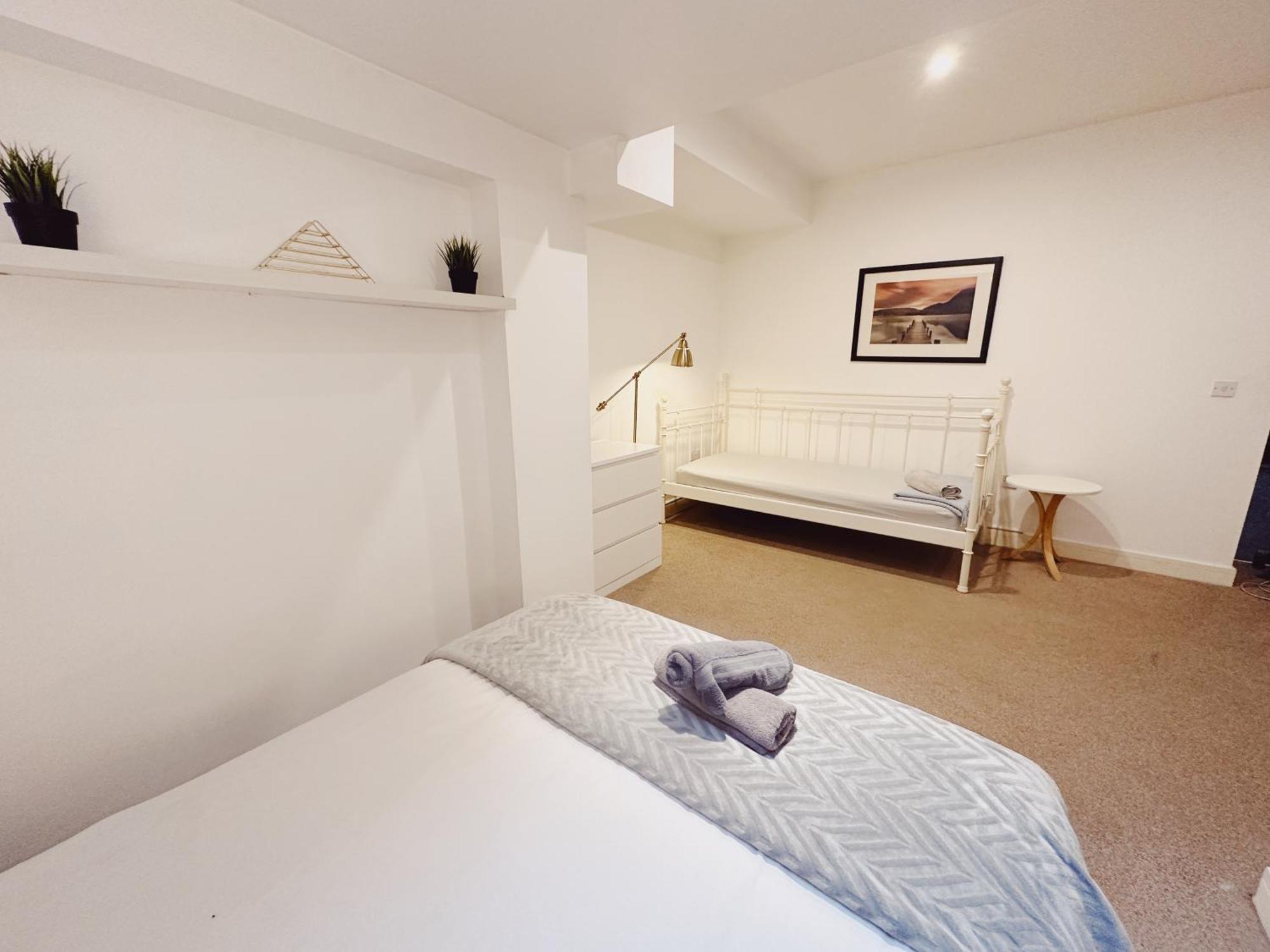 Quayside - Sleeps 8 - Central Location Apartment