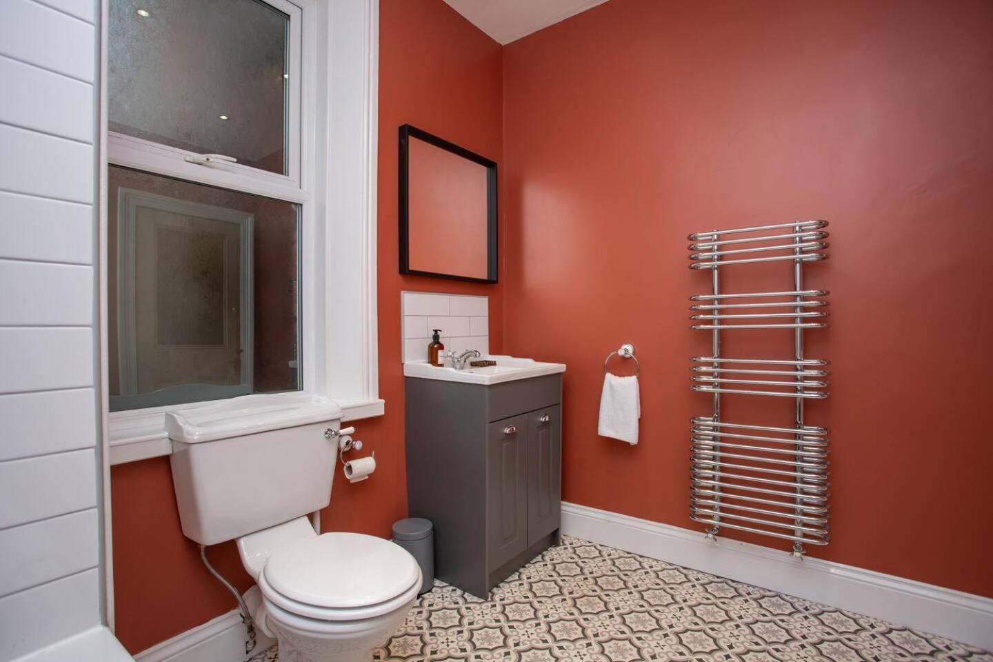 The Saint George Apartment *