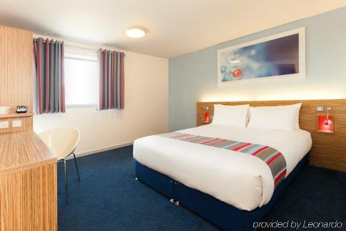 Travelodge 3*