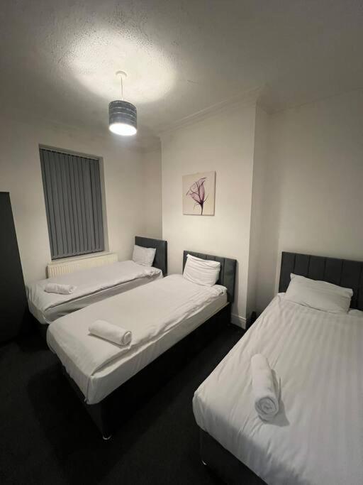 4 Bedroom House, Location * Newcastle upon Tyne