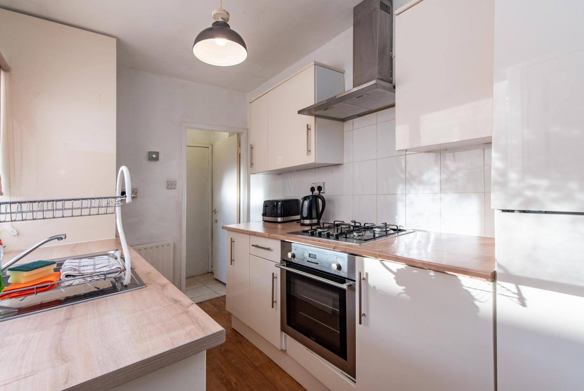 Tamworth 99 - 2br House Near St James Park Apartment Newcastle upon Tyne