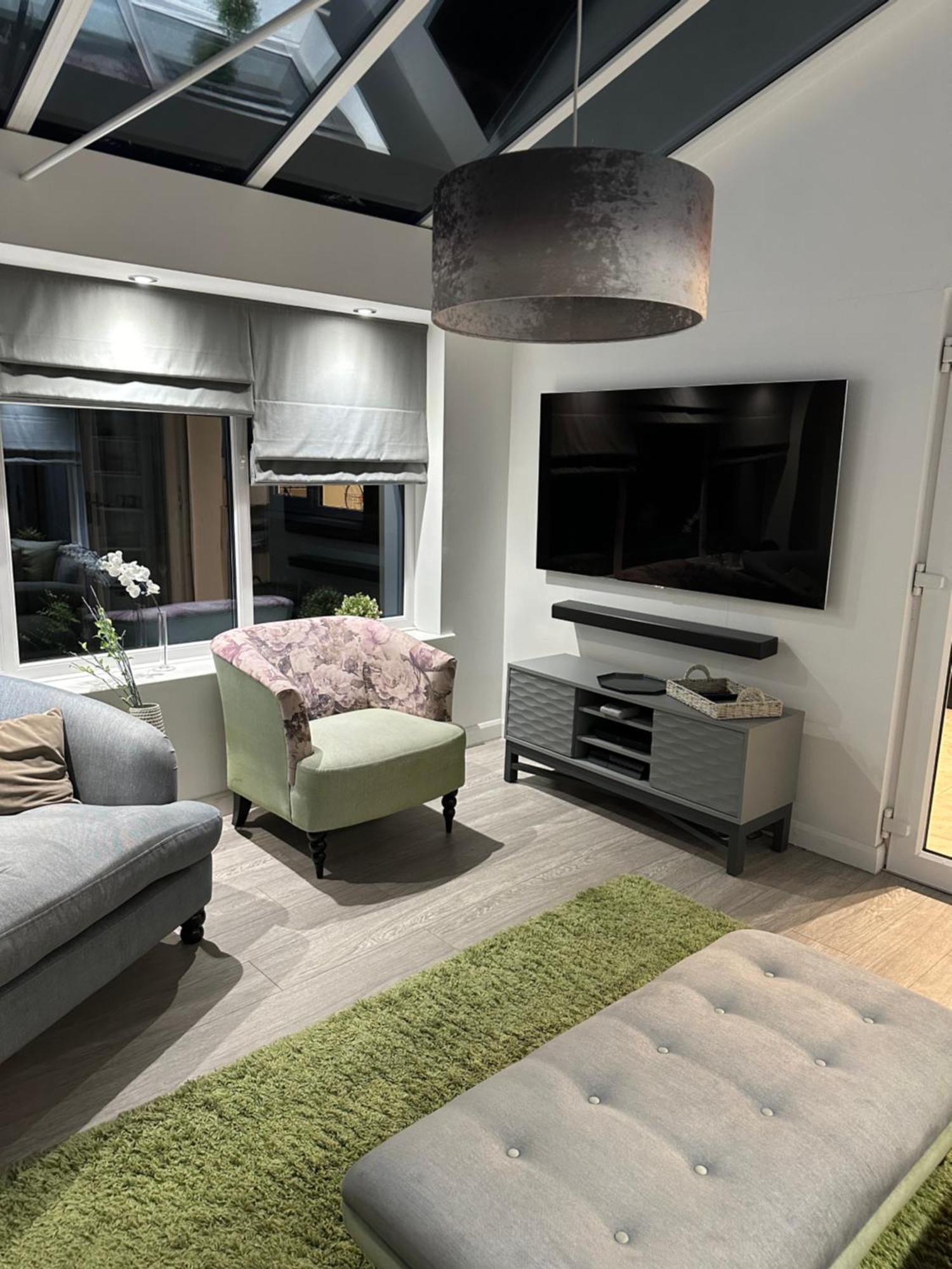 Cosy Double Bedroom In - Access To Shared Kitchen, Shared Lounge And Shared Conservatory Areas Inc Sky Tv And Netflix *