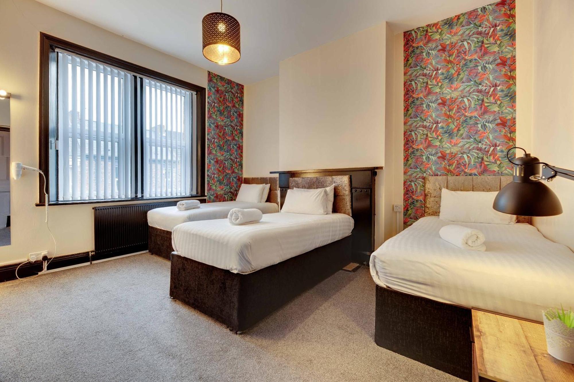 Apartment 5 *