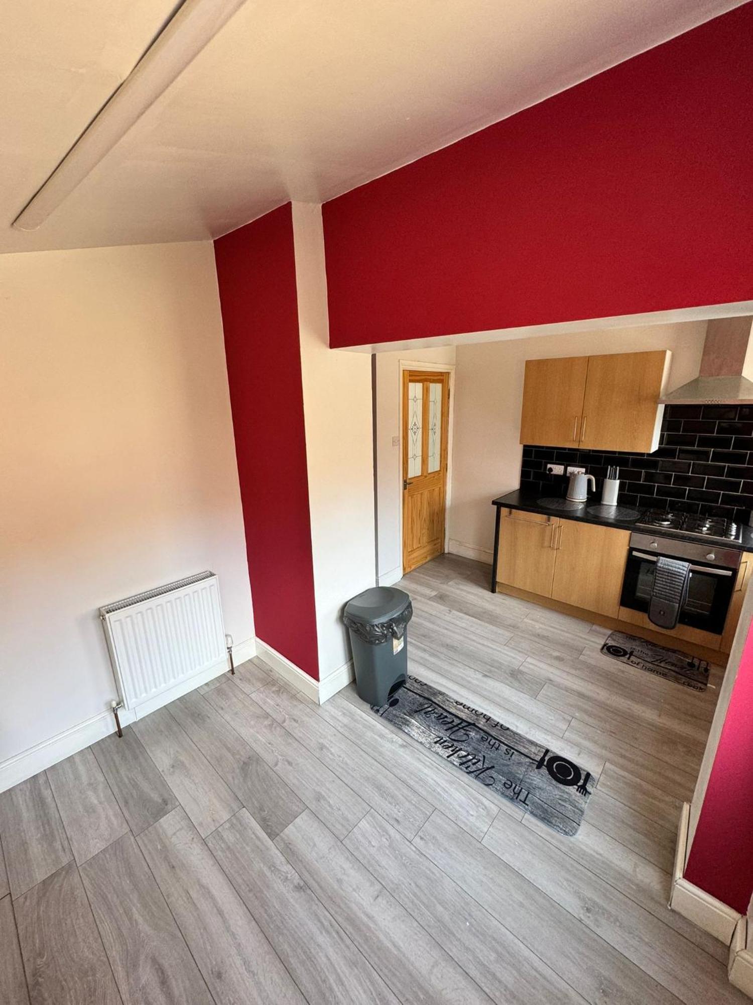 Giga Residential 4 Bedrooms, 10 Guests , Near Centre, Arcade Machine, Sky Tv, Netflix, Free Wifi, Free Parking Holiday home Newcastle upon Tyne