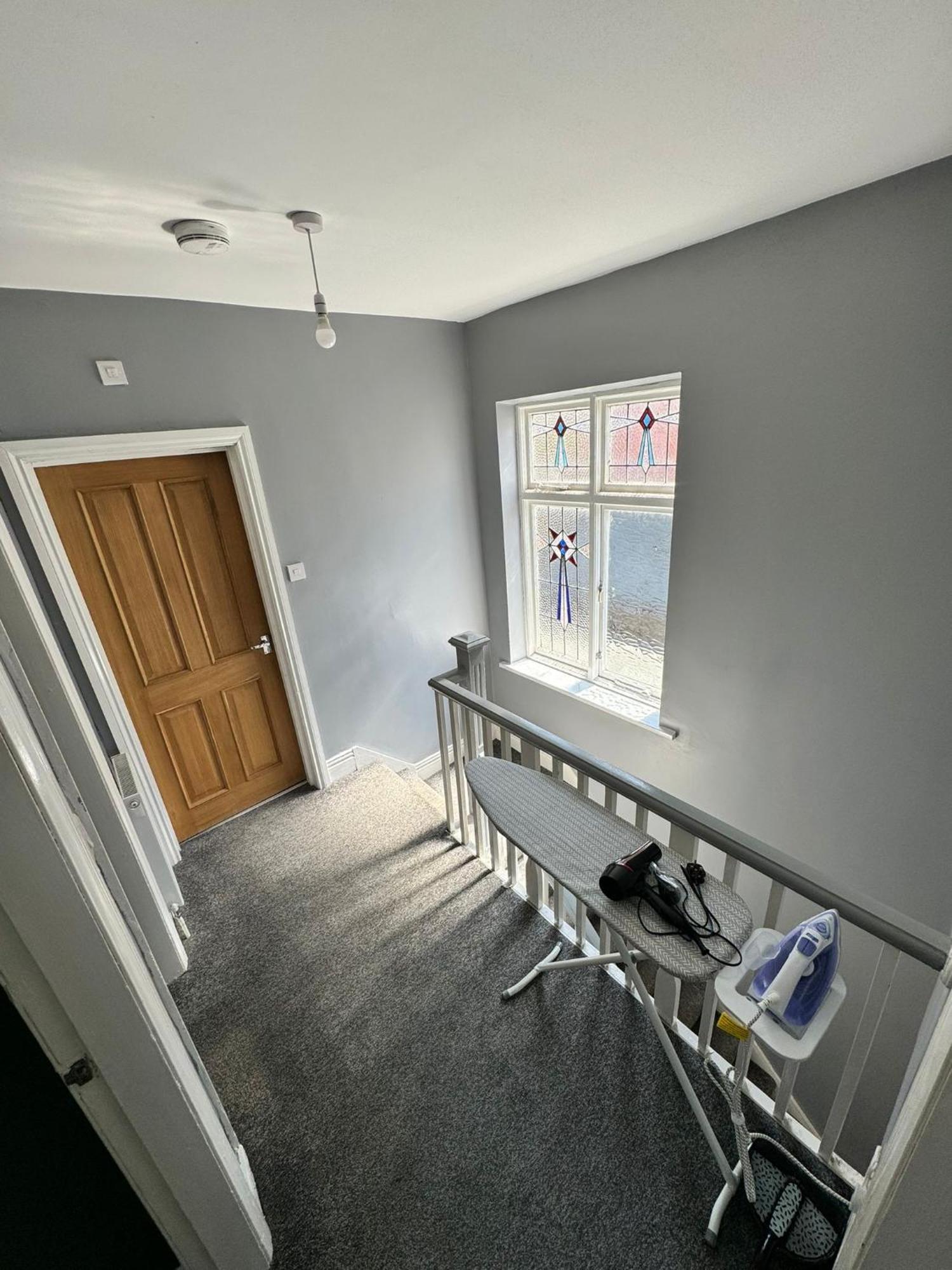 Giga Residential 4 Bedrooms, 10 Guests , Near Centre, Arcade Machine, Sky Tv, Netflix, Free Wifi, Free Parking Holiday home