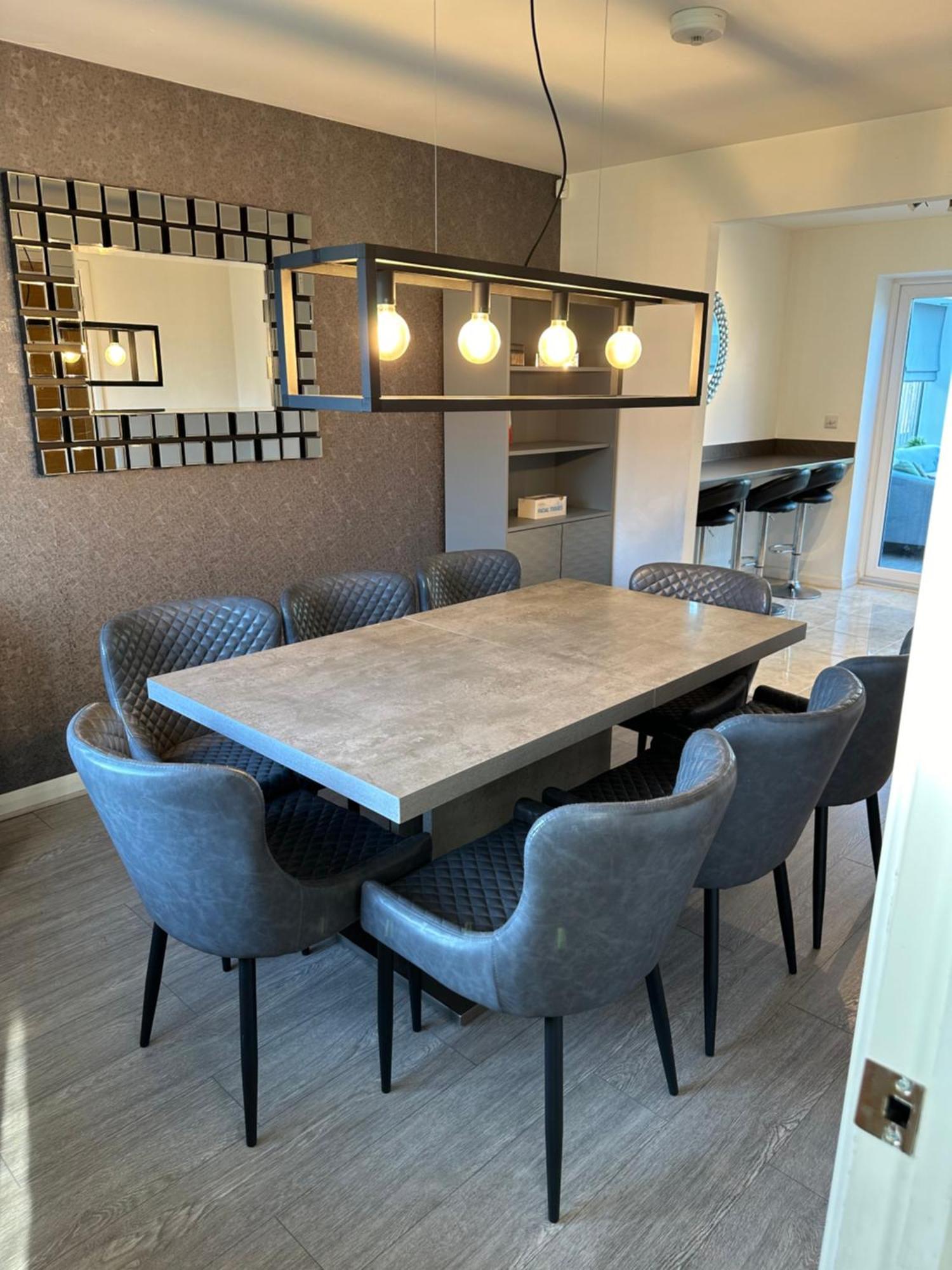 Homestay Cosy Double Bedroom In - Access To Shared Kitchen, Shared Lounge And Shared Conservatory Areas Inc Sky Tv And Netflix Newcastle upon Tyne