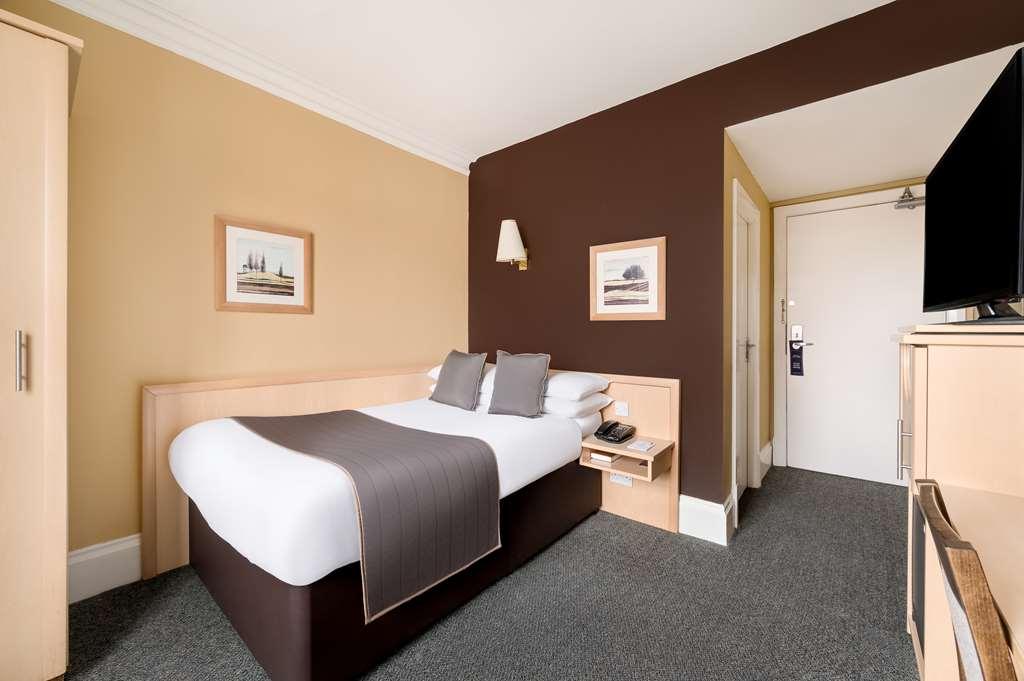 Royal Station Hotel- Part Of The Cairn Collection
