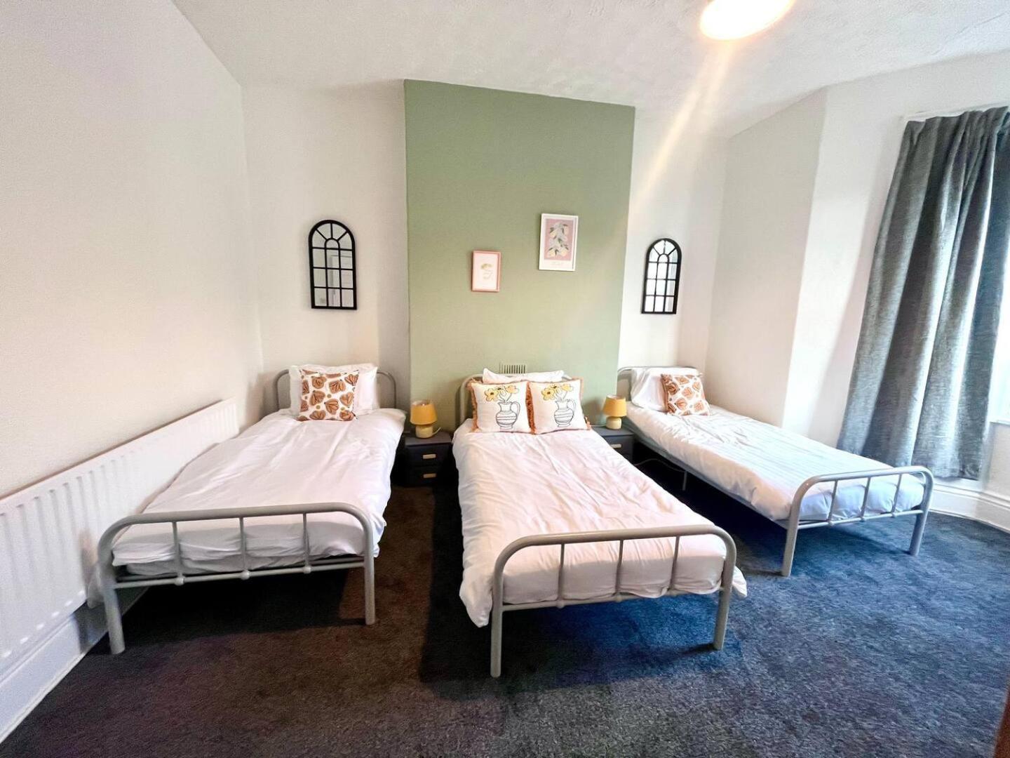 Holiday home Three Bedroom 10 Mins To