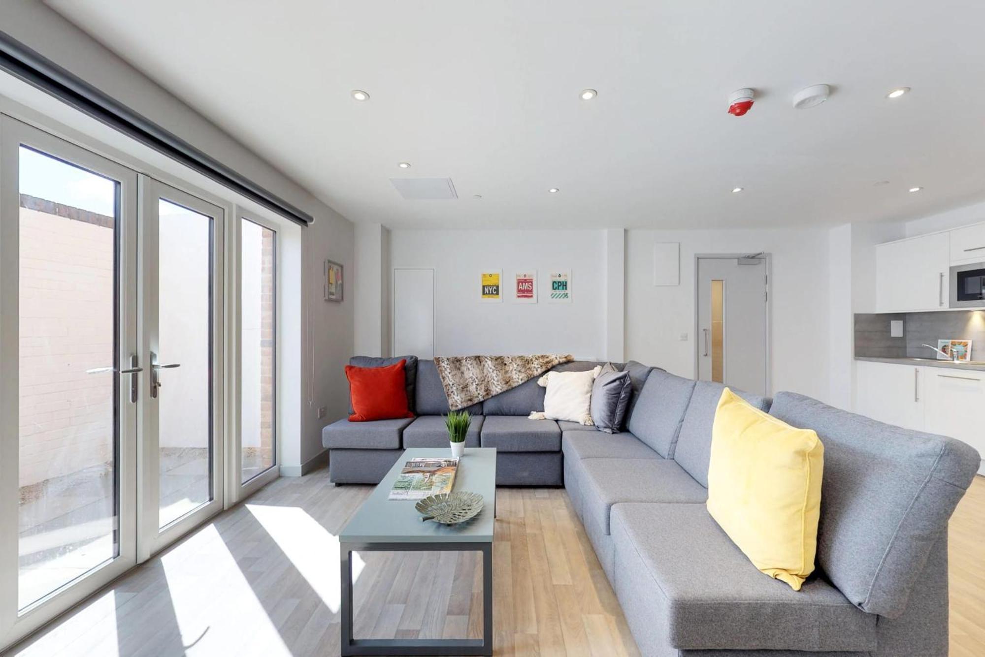 The Bridge In Apartment