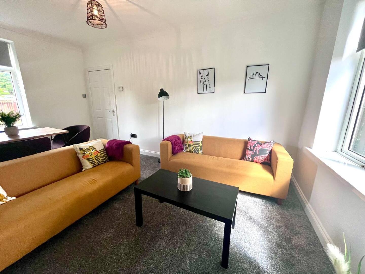 3 Bdrm Near Holiday home *