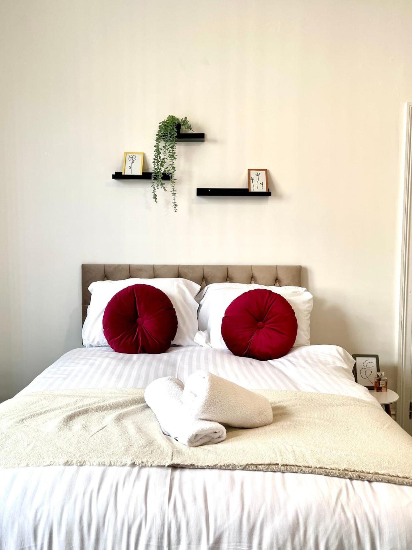 Aparthotel Centrally Located Apartment-free Parking *