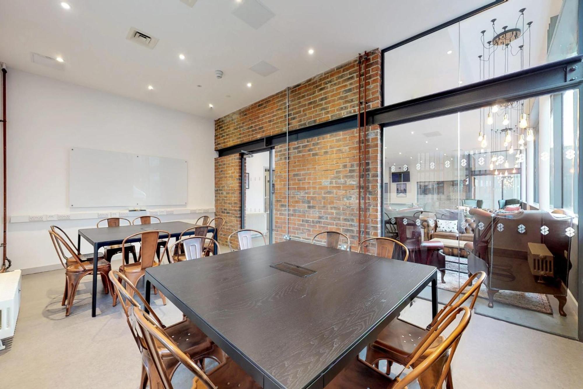 Premium Ensuite At Stepney Yard In Apartment