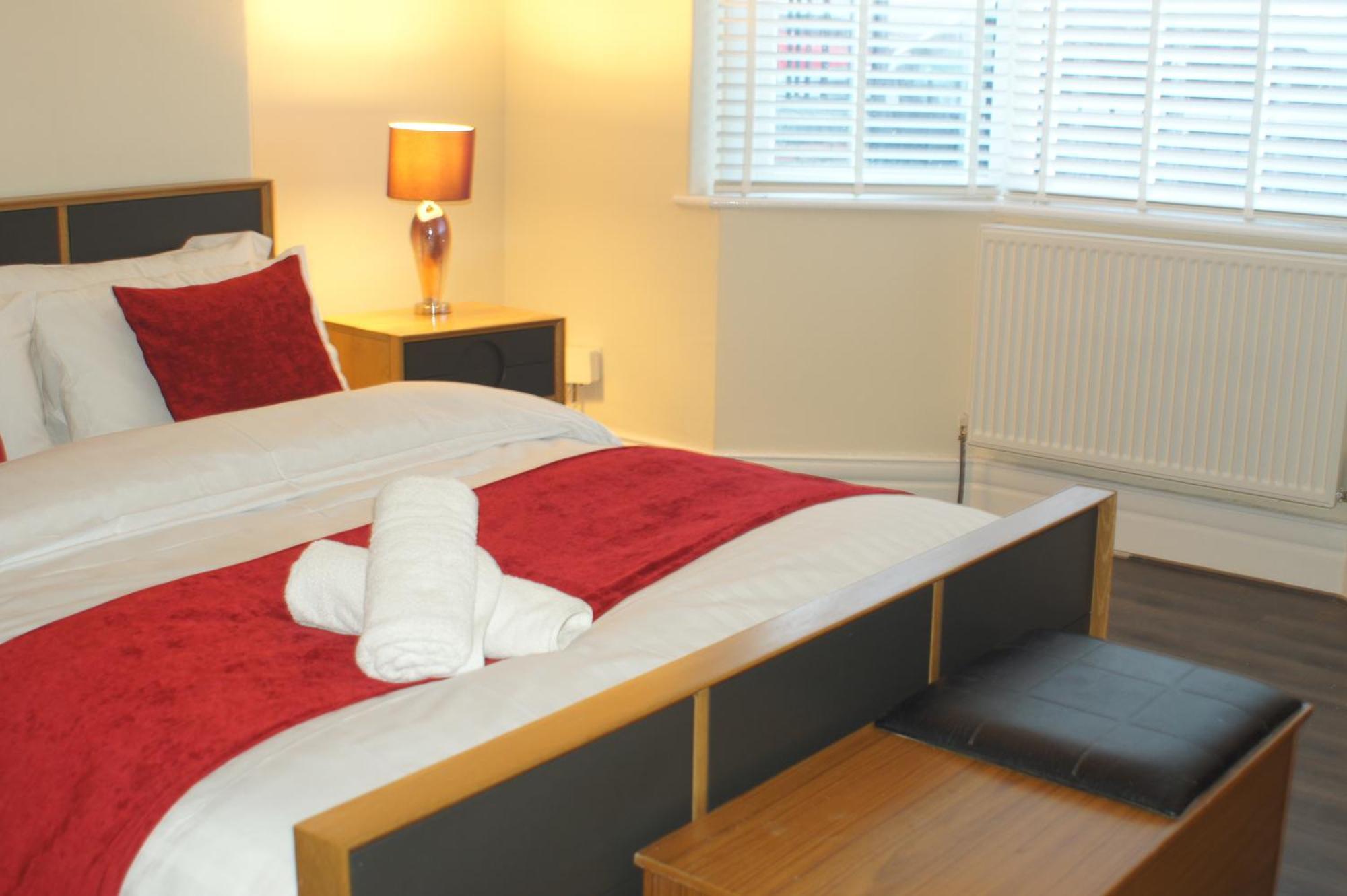 Holiday home Spacious 4bed Close To Centre