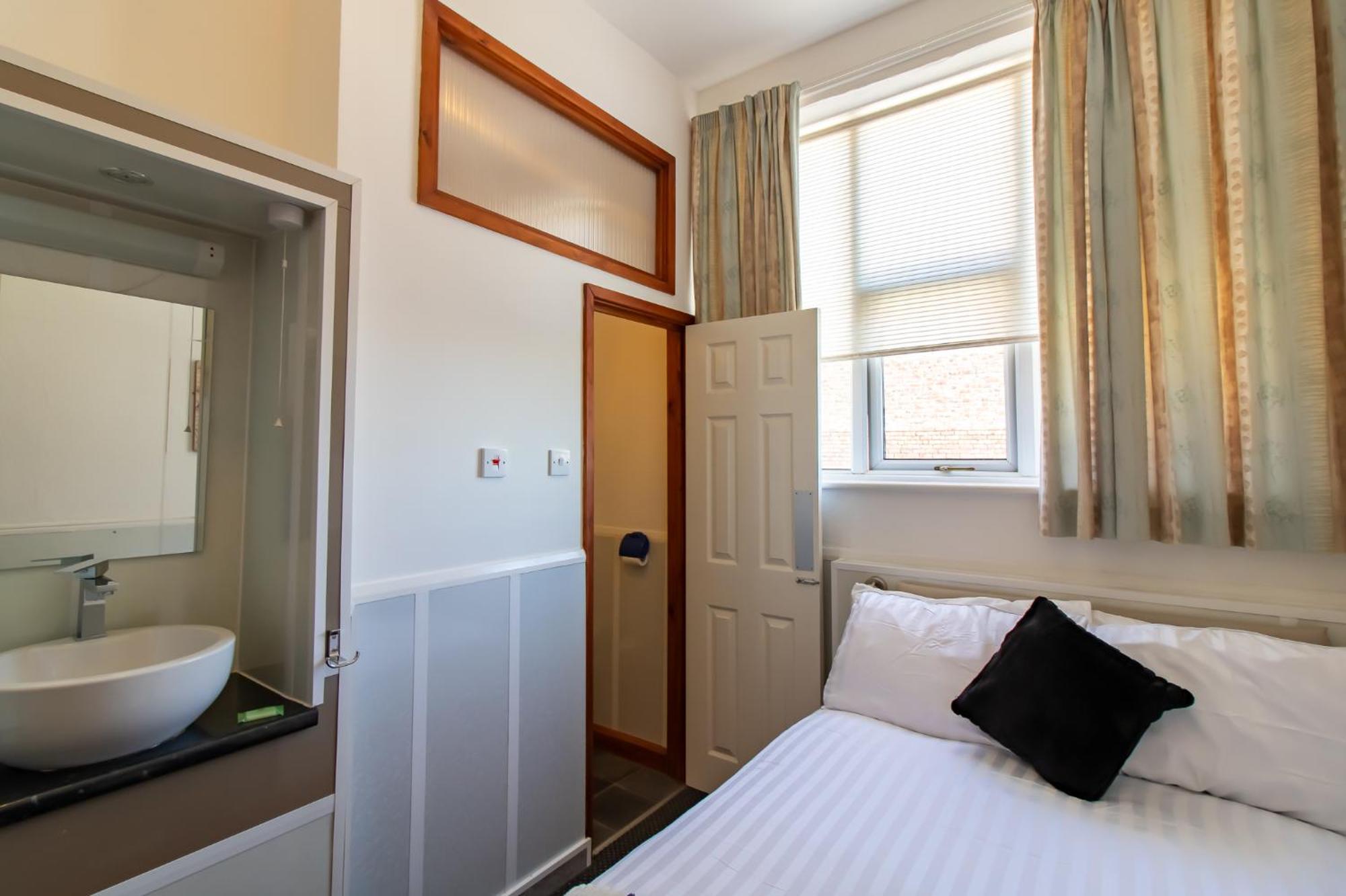 Bentleys Guest house Newcastle upon Tyne