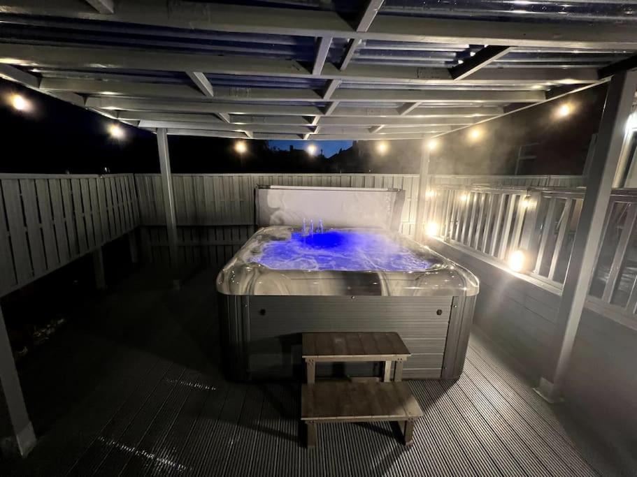 Numero Venti Aparthouse Wifi Parking Hot Tub