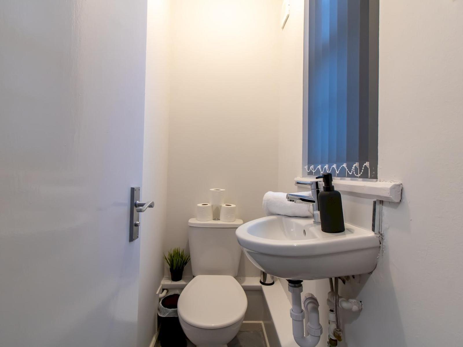 Apartment Stylish Maisonette Pass The Keys *
