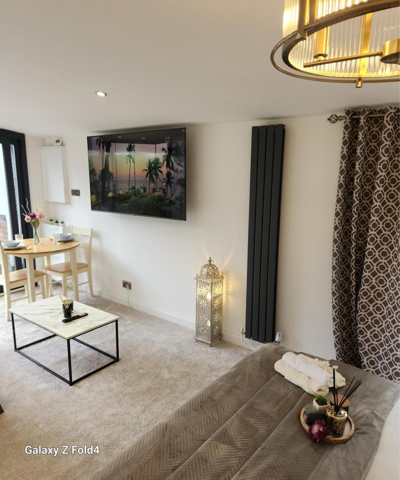 1-bed With Parking Ideal For Couples Newcastle upon Tyne