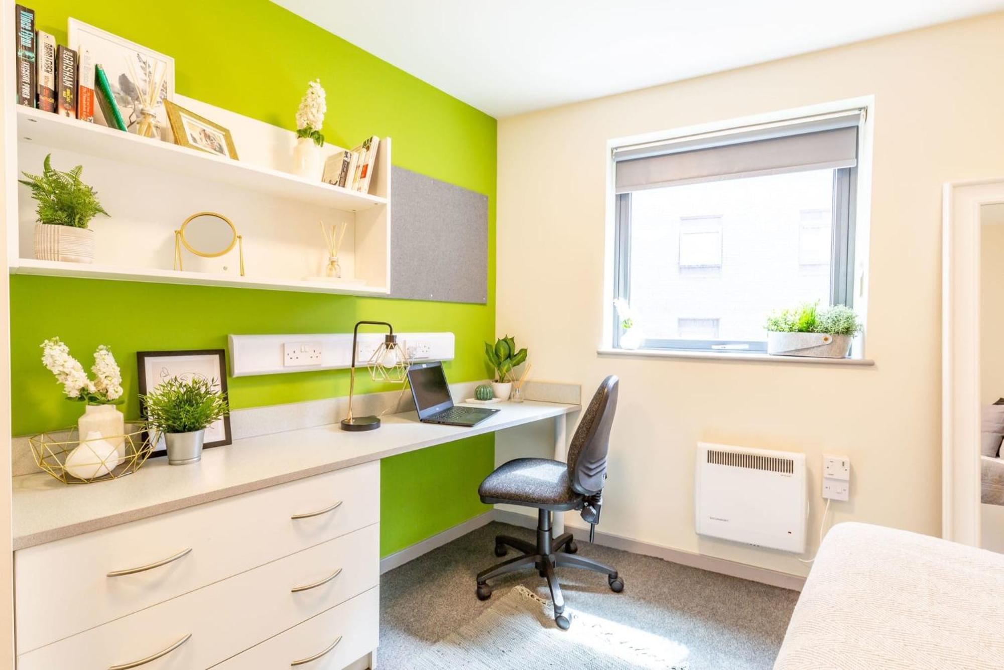 And Ensuite Bedrooms At Bryson Court In *