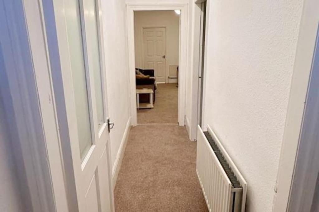 Two Bedroom Flat Close To Centre