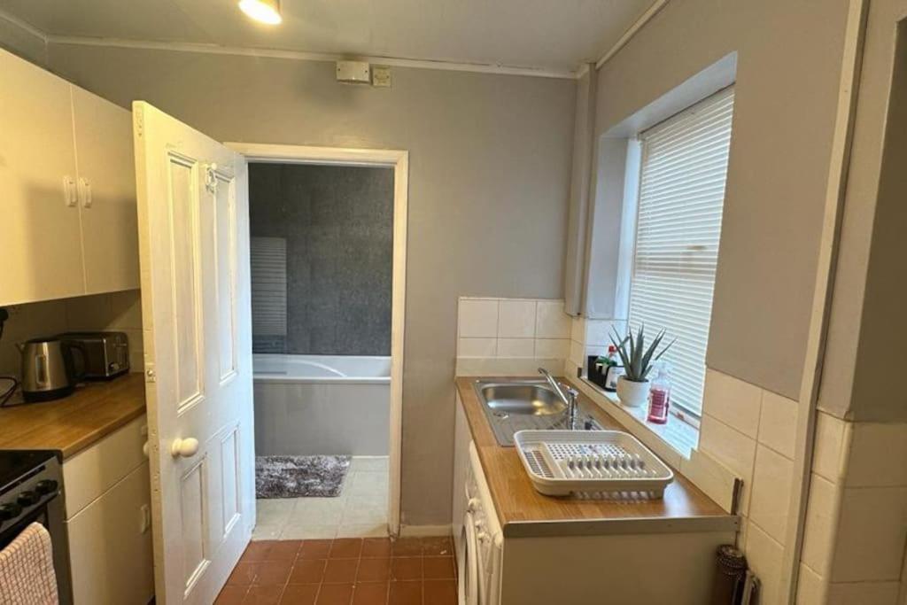 Apartment Two Bedroom Flat Close To Centre