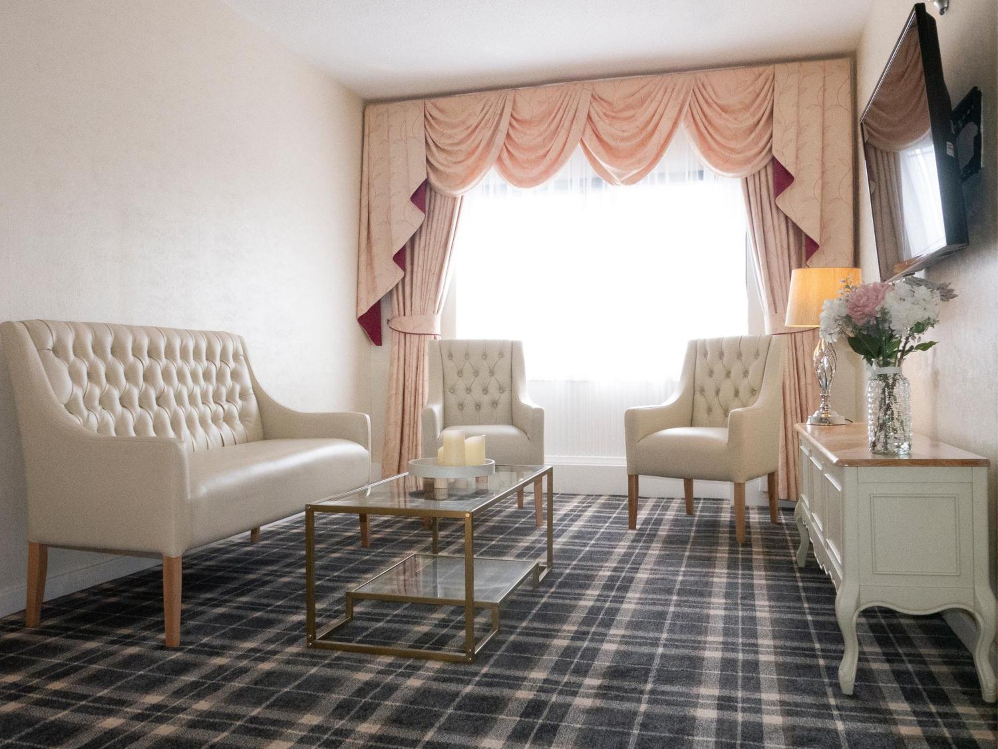 Hotel Britannia Airport 3*