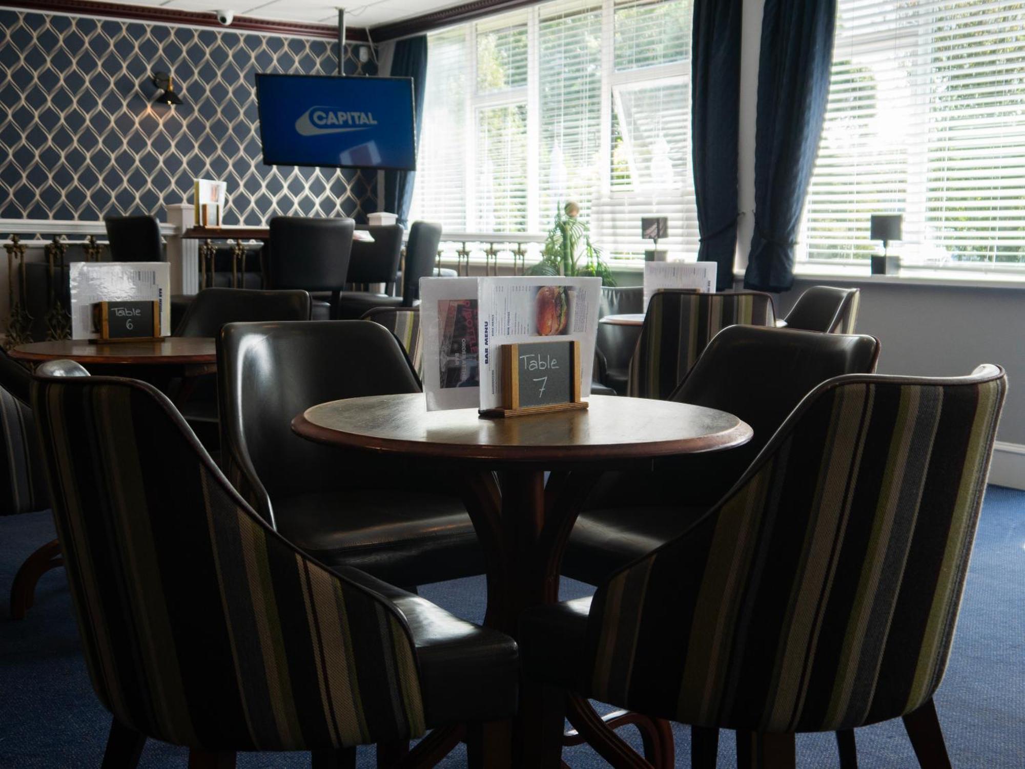 Hotel Britannia Airport 3*