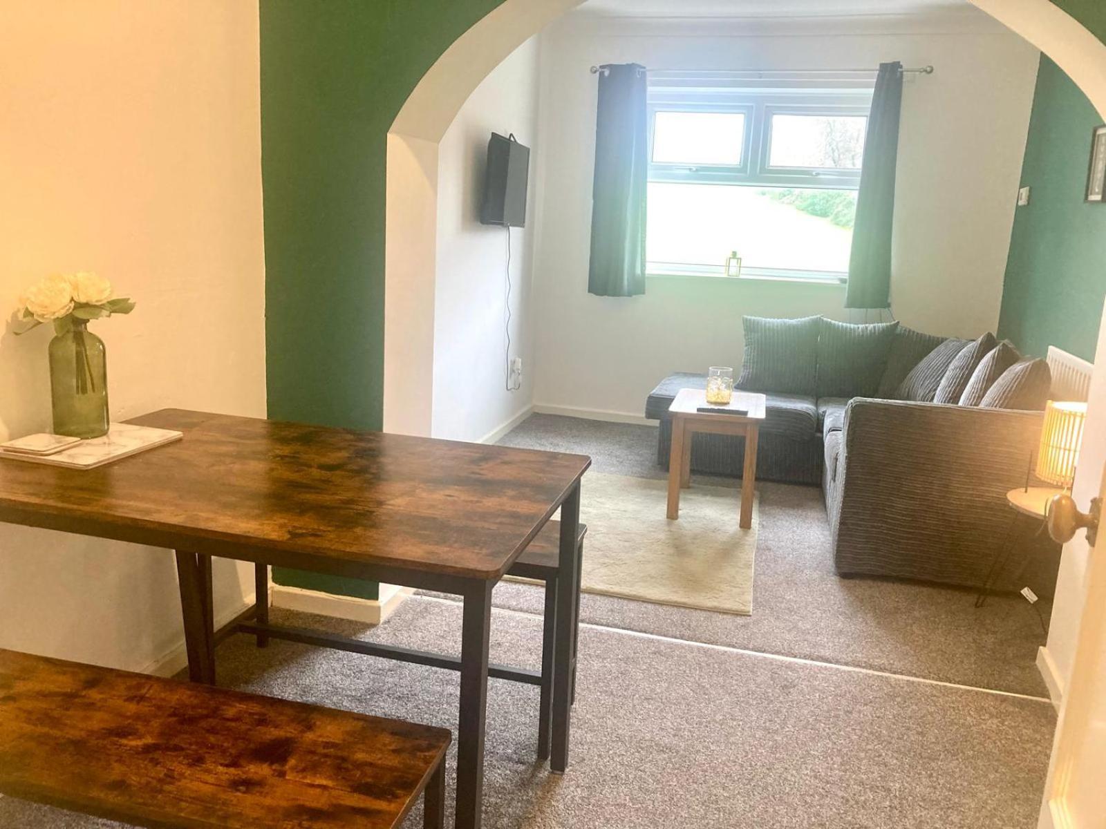 Apartment Quayside East - 2 Bed Sleeps 4 *