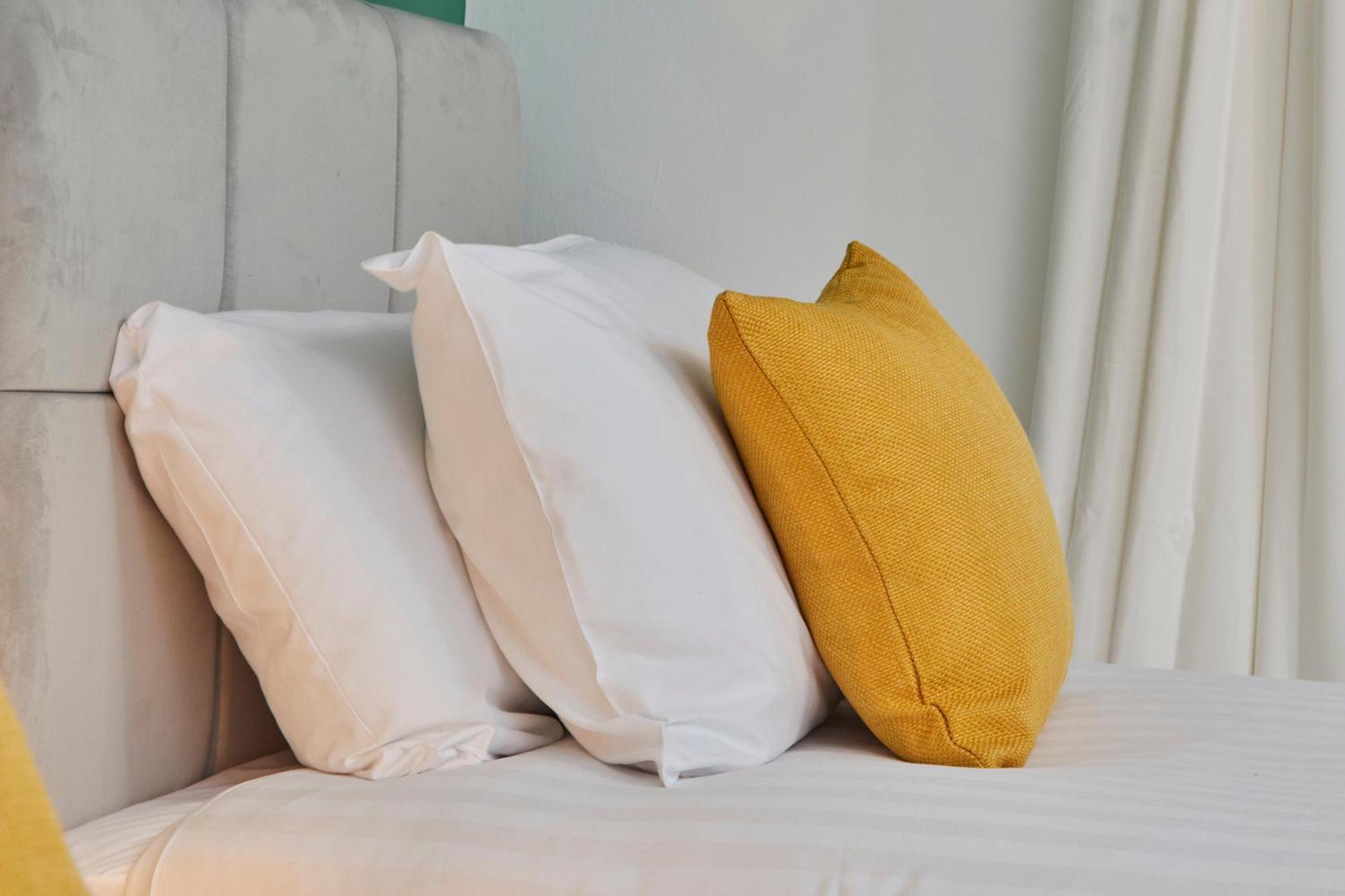 Large With Free Parking - 5 Mins To St James' * Newcastle upon Tyne