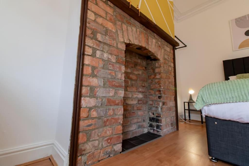 5 Bedrooms Eastbourne-luna Newcastle upon Tyne
