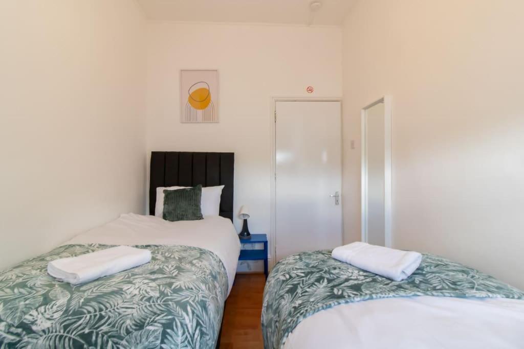 5 Bedrooms Eastbourne-luna