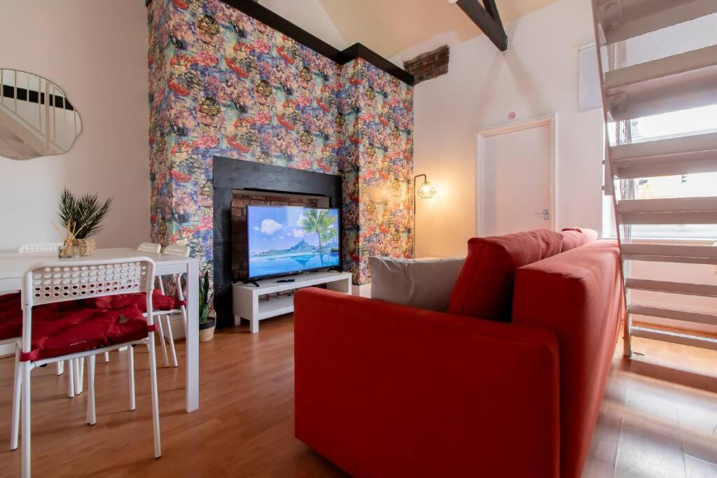 5 Bedrooms Eastbourne-luna *