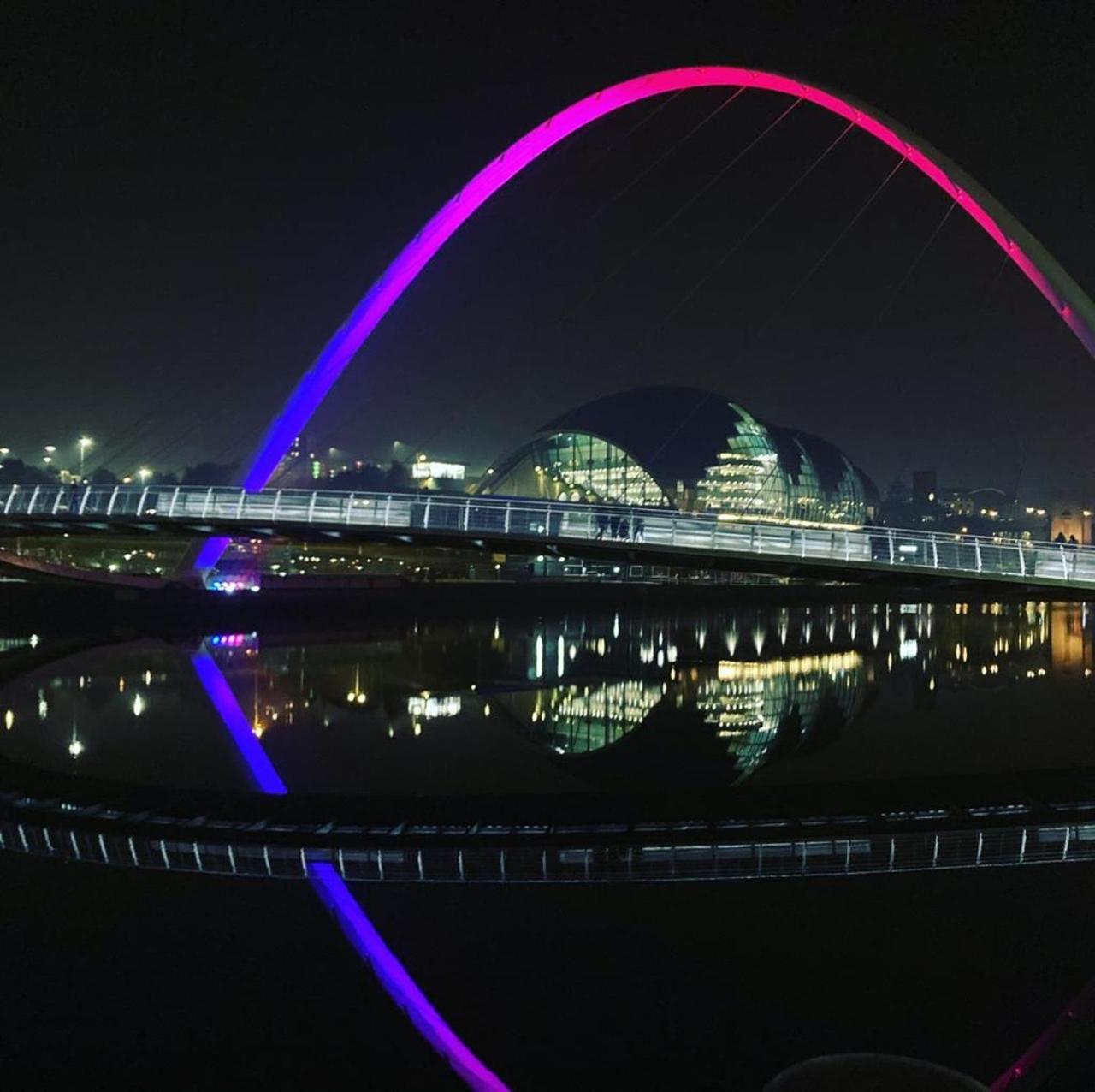 Quayside East - 2 Bed Sleeps 4 Apartment