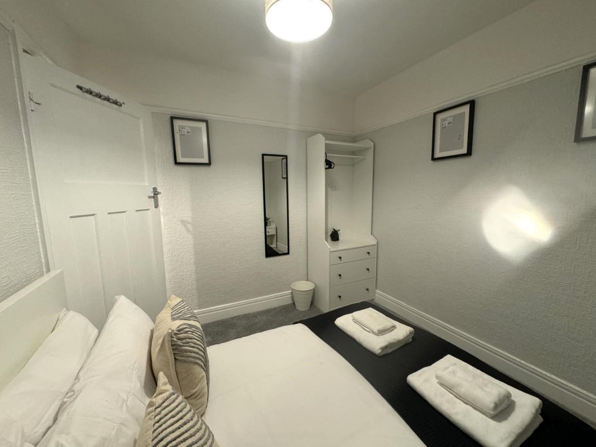 Kentmere - 2 Bedroom Apartment *