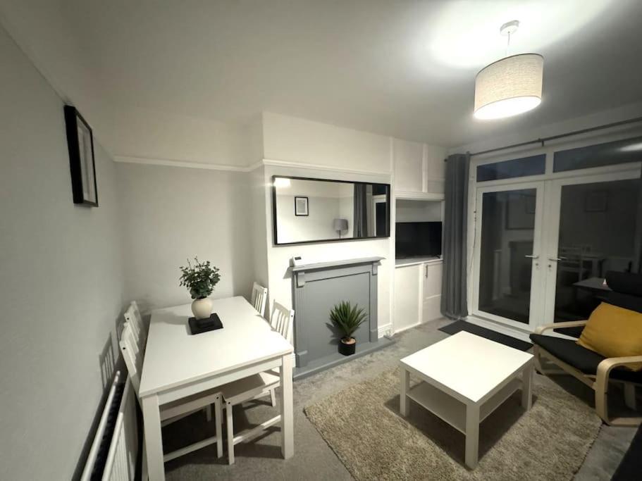 Kentmere Apartment *