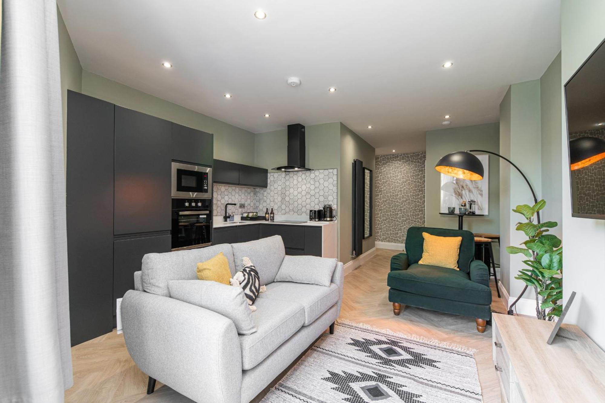 Chelmsford Loft 1 *
