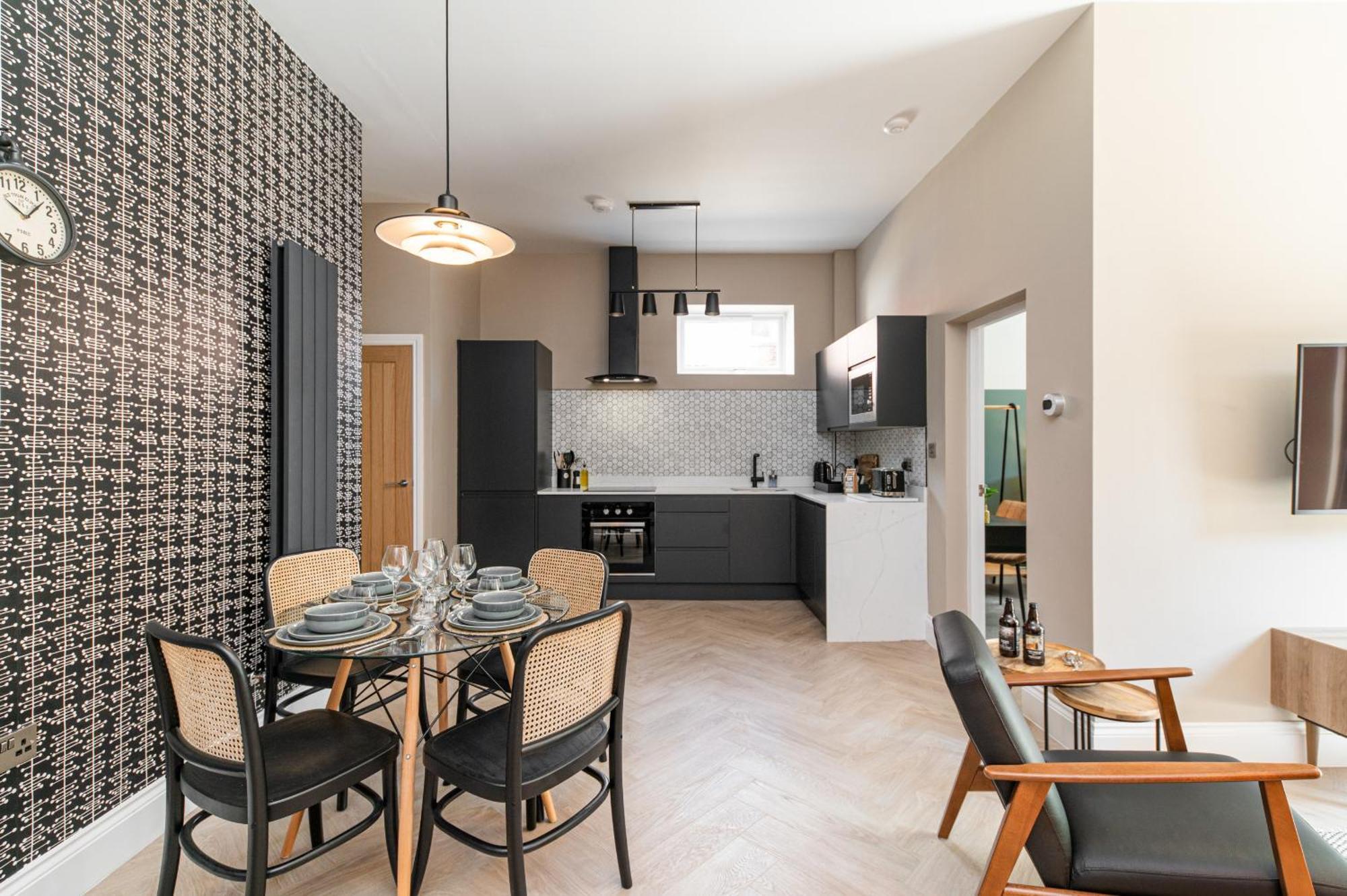 Chelmsford Loft 1 *