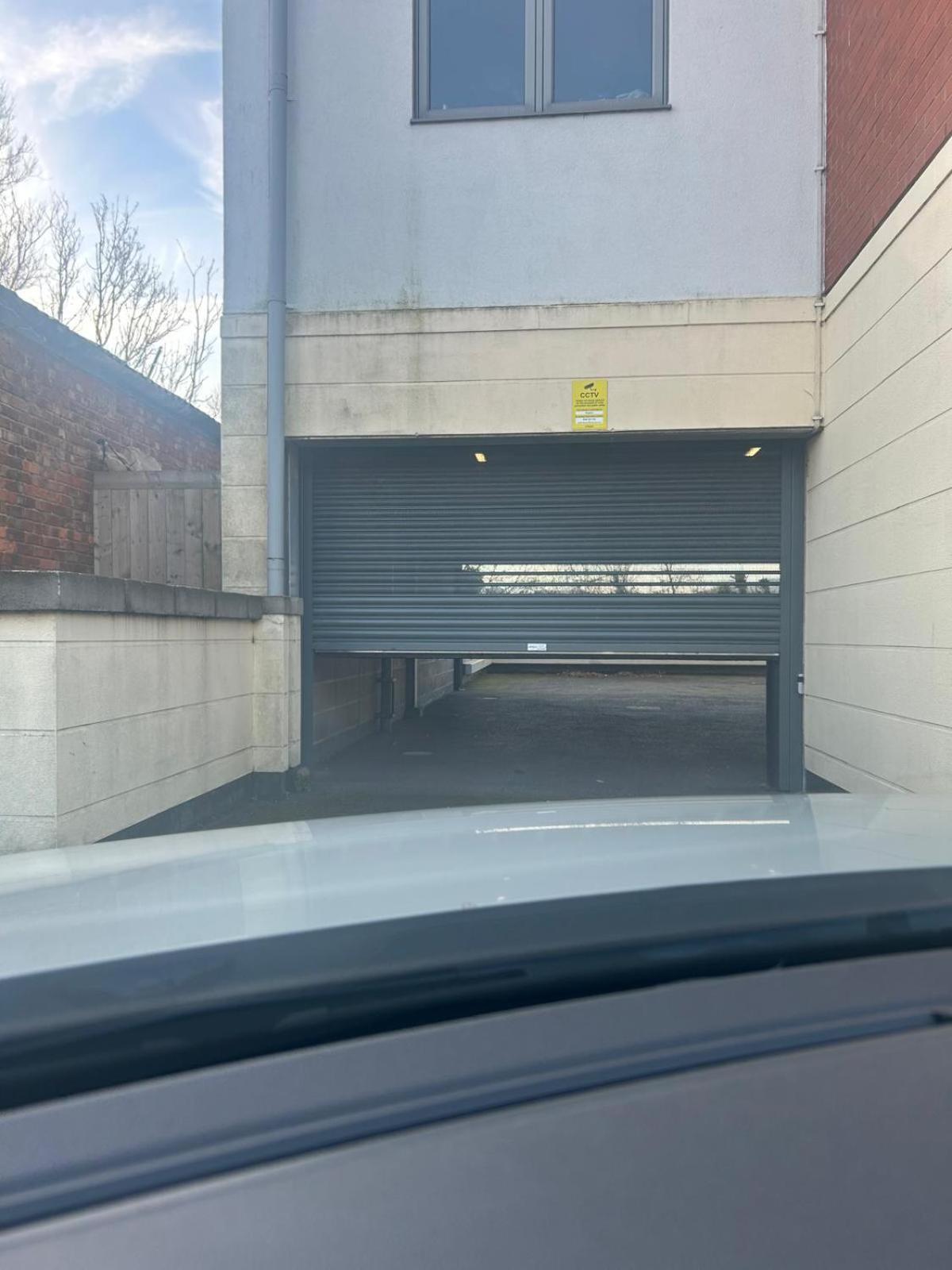 Waterfront Quayside With Secure Parking & Lift, Ideal For Mobility Users Newcastle upon Tyne