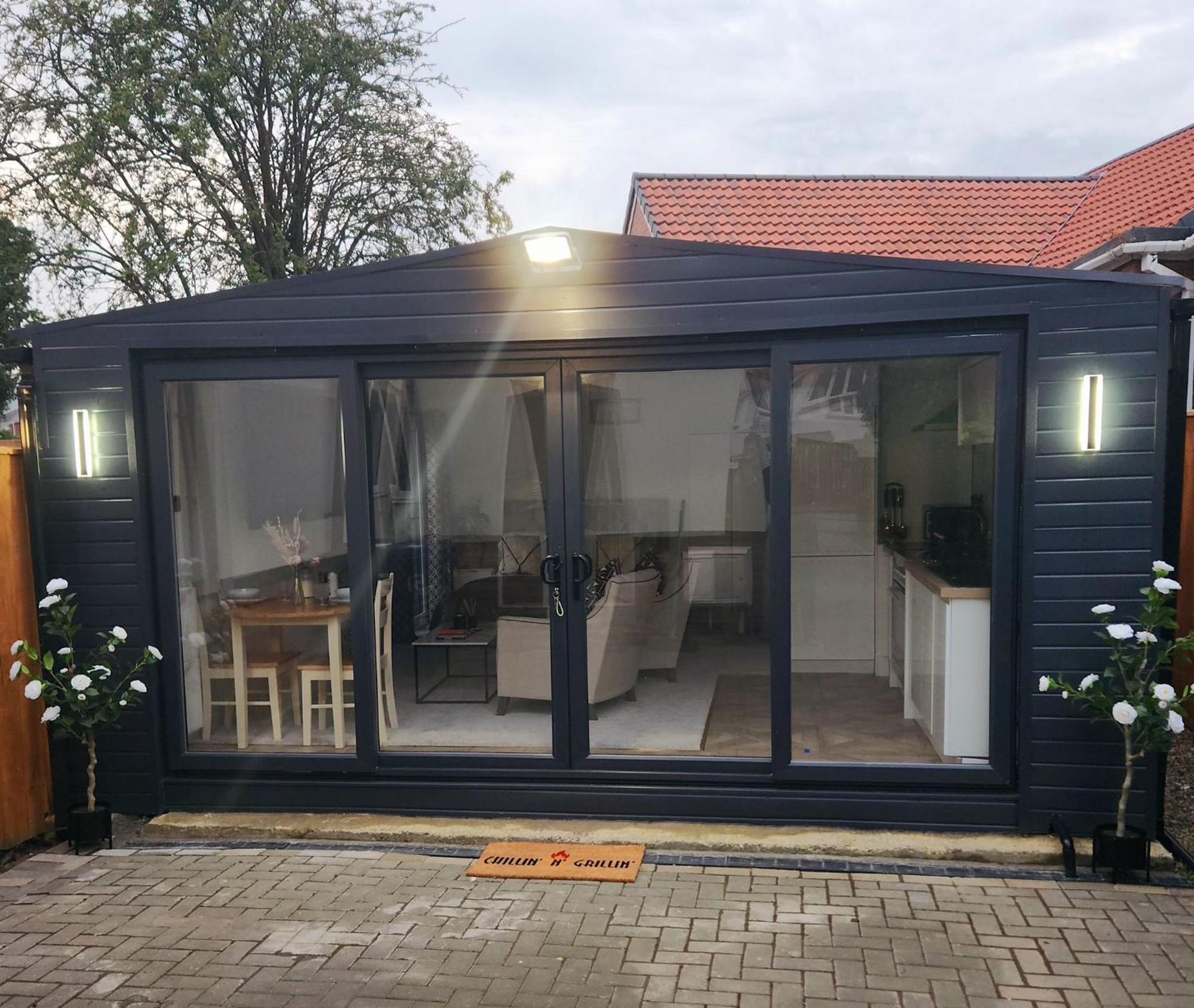 Apartment 1-bed With Parking Ideal For Couples *